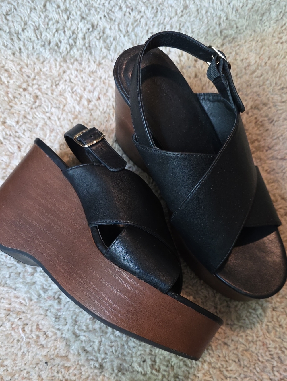 Universal Thread Black Platform Wedge Sandals Size 9.5